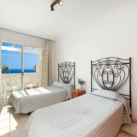 فيلة Siesta By *